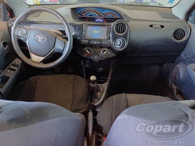 2015 TOYOTA ETIOS SEDA 