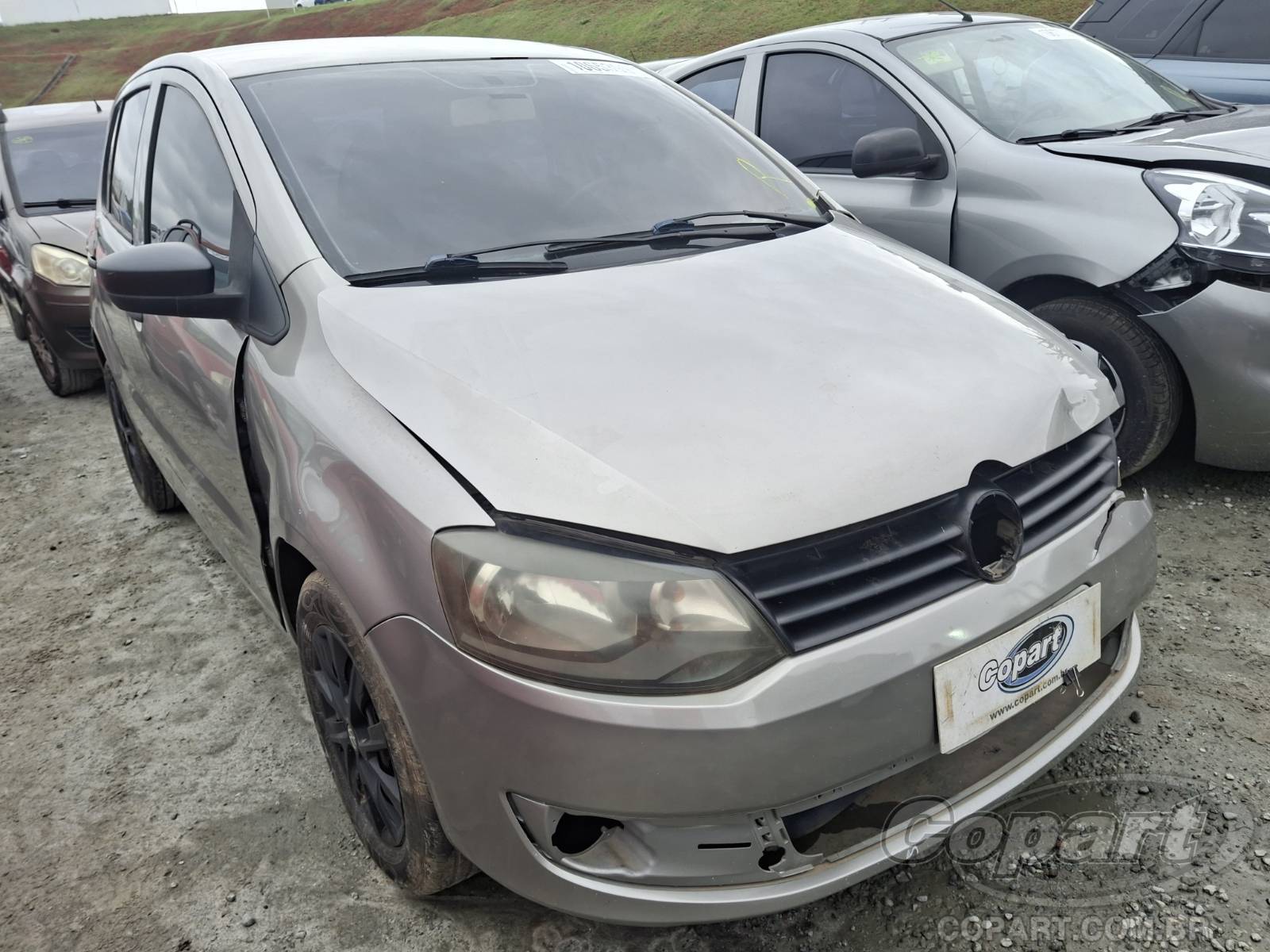 Veículo VW - VolksWagen Fox VOLKSWAGEN FOX 1.0 TOTAL FLEX 2011/2012 2012 em leilão