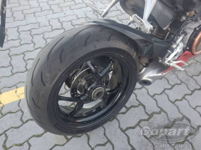 2016 DUCATI SUPERBIKE 