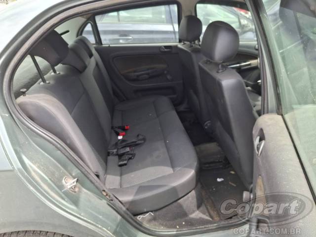2009 VOLKSWAGEN VOYAGE 
