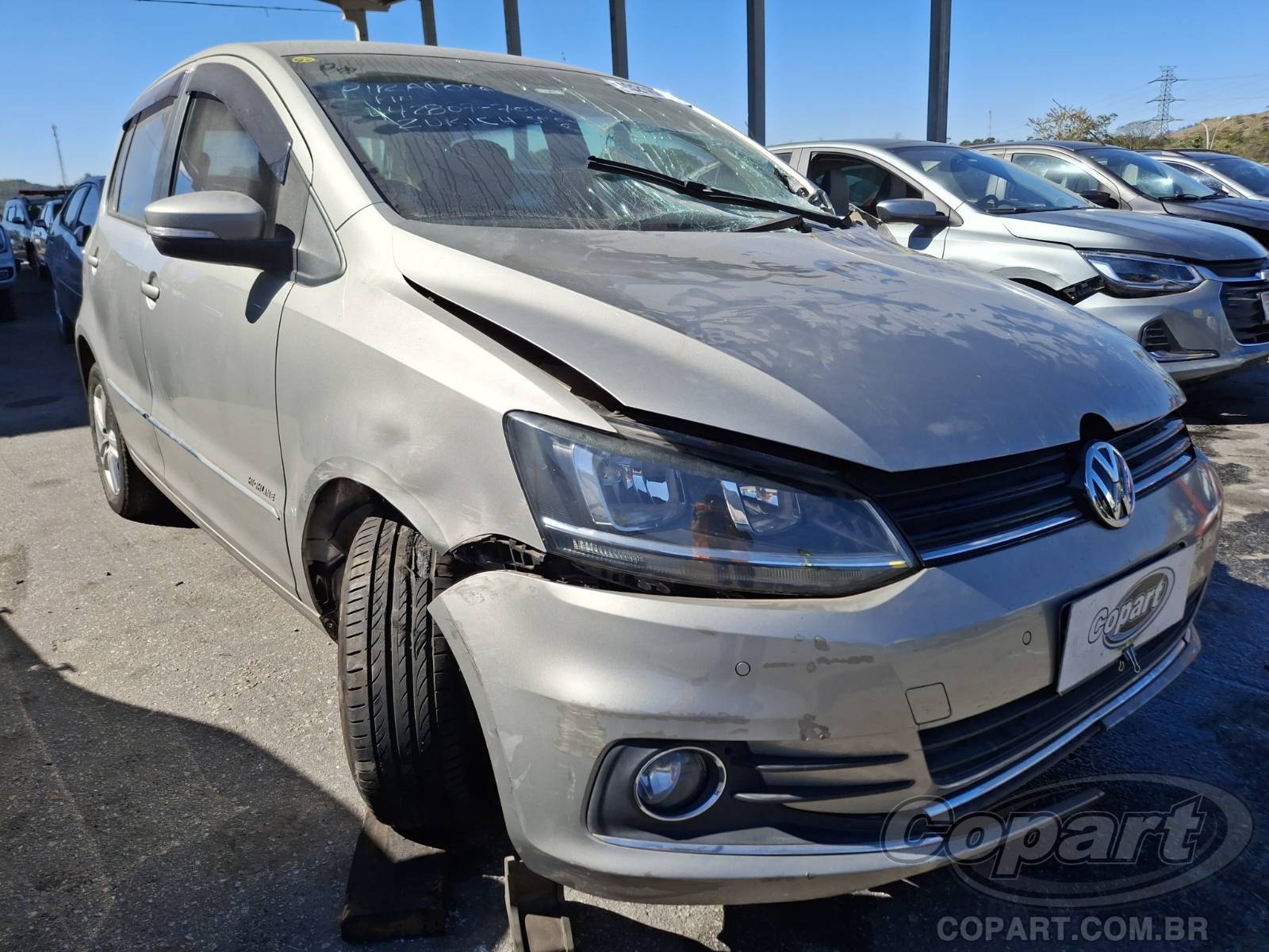 Veículo VW - VolksWagen Fox VOLKSWAGEN FOX 2015 2015 em leilão