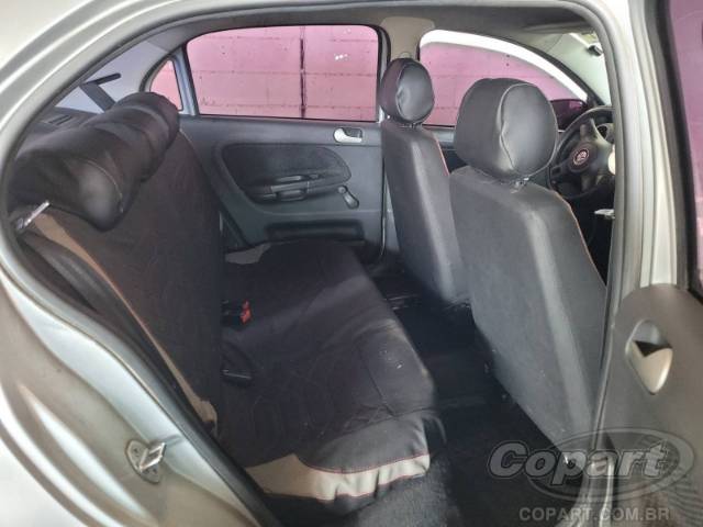 2015 VOLKSWAGEN VOYAGE 