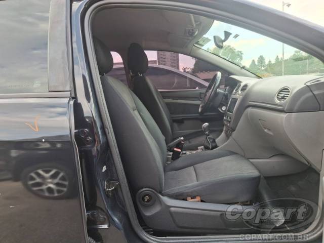 2009 FORD FOCUS SEDAN 