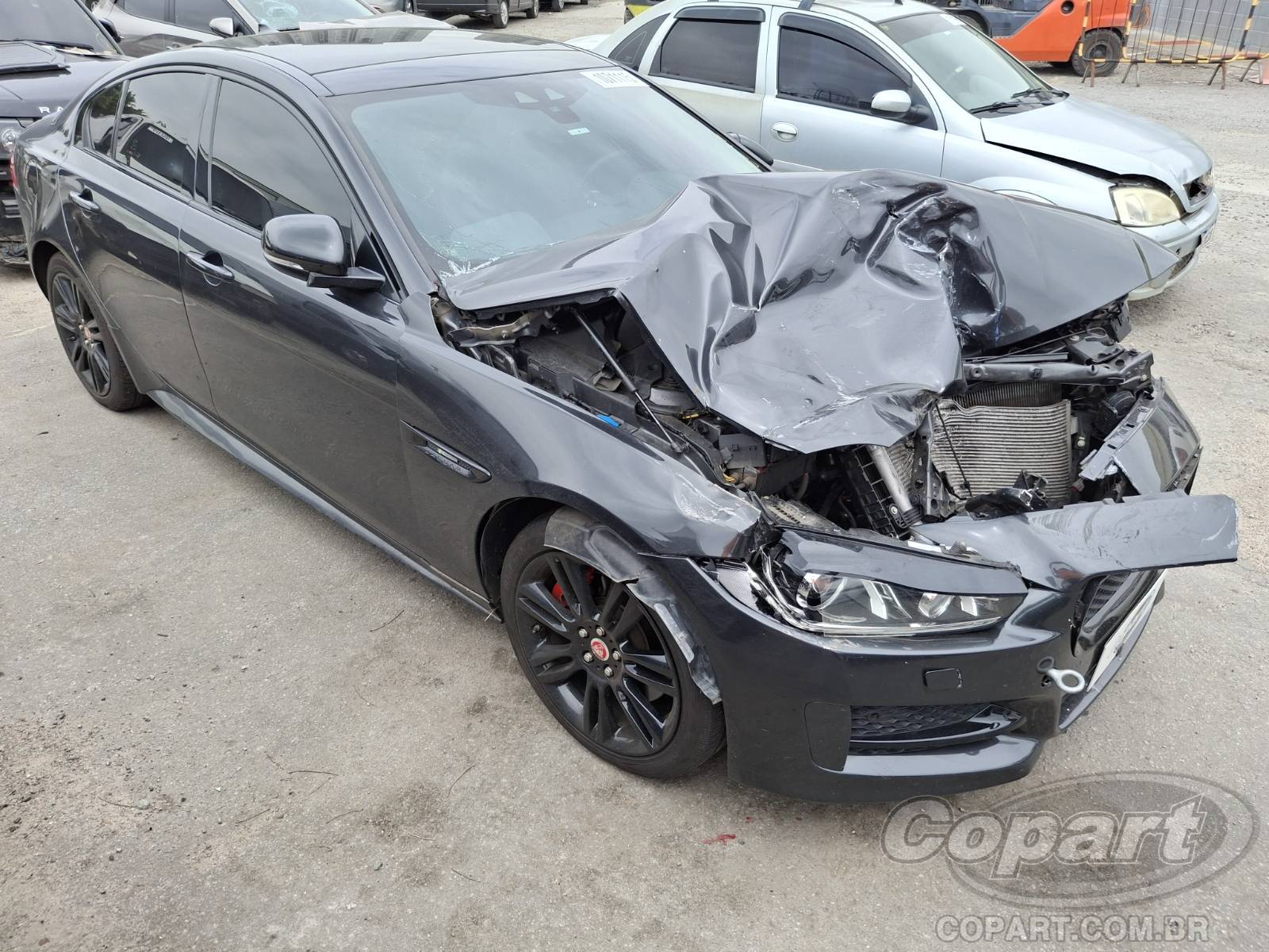 Veículo Jaguar XE JAGUAR XE 2.0 16V GTDI Turbo 2016 em leilão