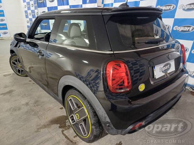 2022 MINI COOPER 