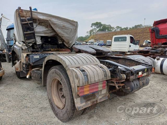 2011 MERCEDES BENZ AXOR 