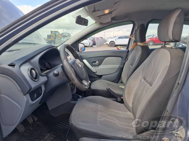 2017 RENAULT LOGAN 