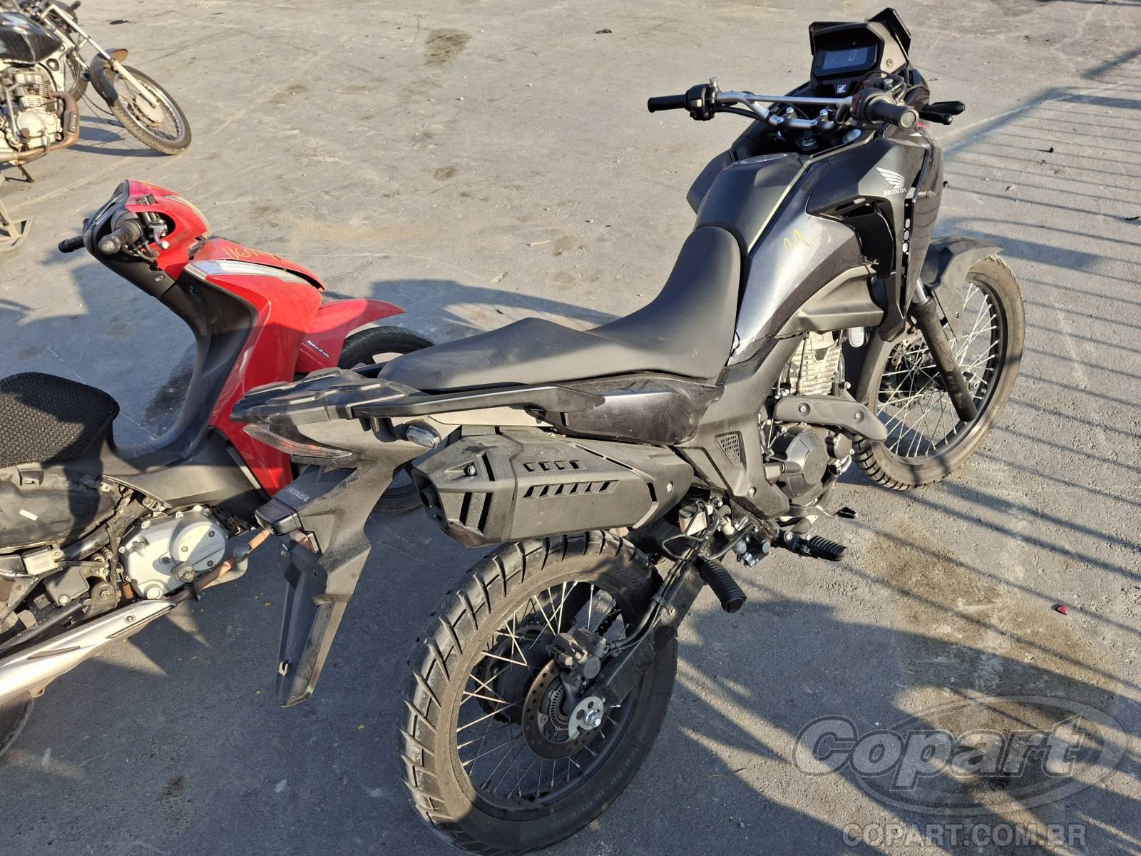 2026 HONDA XRE SAHARA 300 — leilão em Itaquaquecetuba/SP (foto 4)