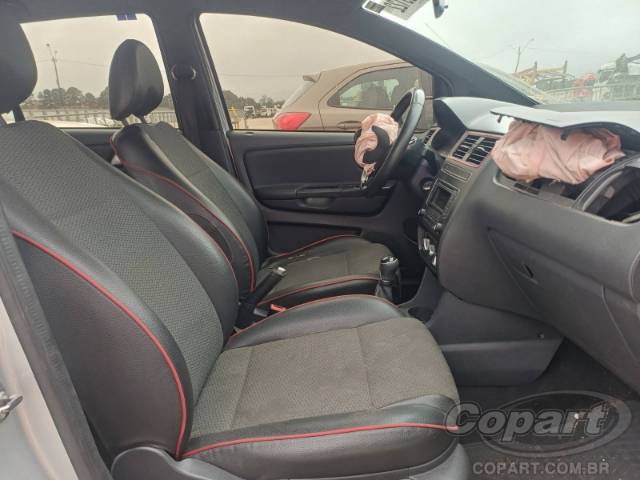 2016 VOLKSWAGEN FOX 
