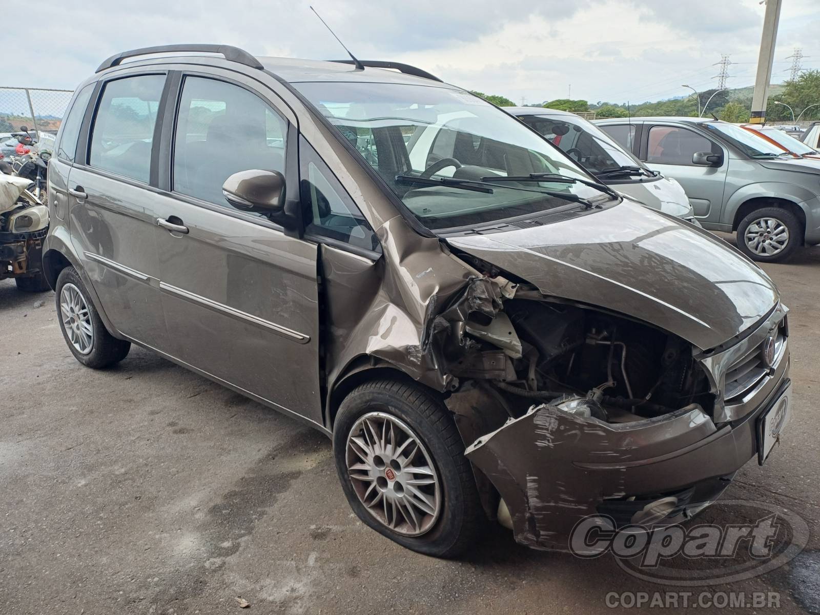 Veículo Fiat Idea Fiat Idea Attractive 1.4 Fire 2011 Colisão Média Monta 2011 em leilão