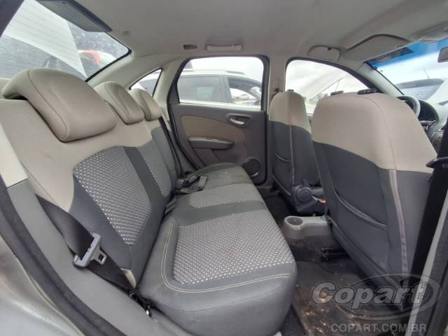 2016 FIAT GRAND SIENA 