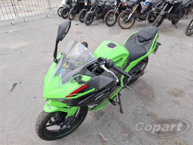 2025 KAWASAKI NINJA 500 