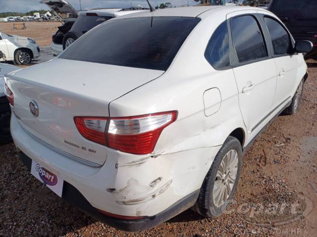 2015 FIAT GRAND SIENA 