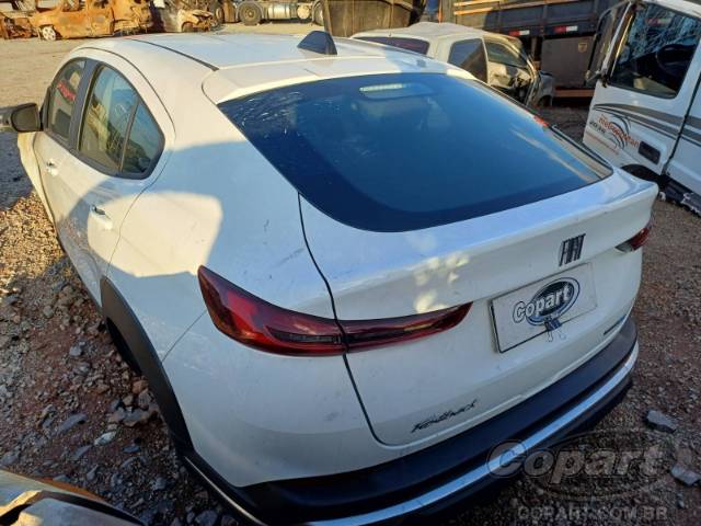 2025 FIAT FASTBACK 