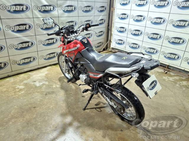 2025 YAMAHA CROSSER 
