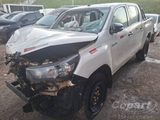 2024 TOYOTA HILUX CD 