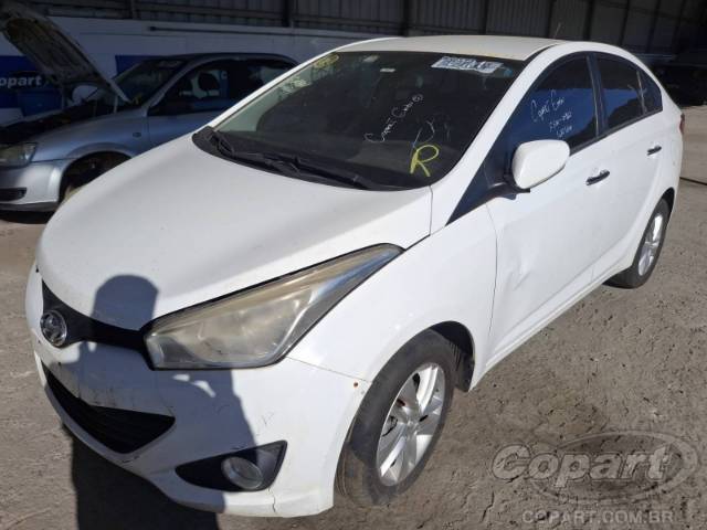 2014 HYUNDAI HB20S 