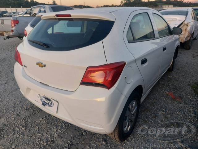 Chevrolet Aveo substituirá Onix Joy em mercados da América Latina