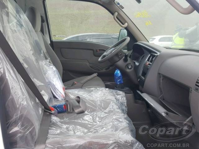 Foto 5: 2017 HYUNDAI HR