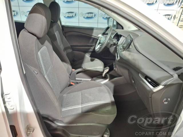 2025 CHEVROLET TRACKER 