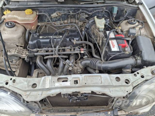 2002 FORD FIESTA SEDAN 