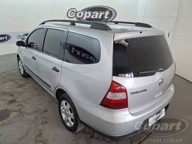 2010 NISSAN GRAND LIVINA 