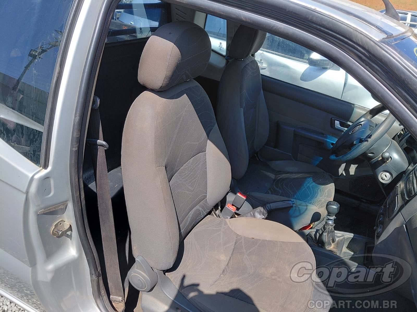 Foto 6 de 13: 2016 FIAT STRADA CE