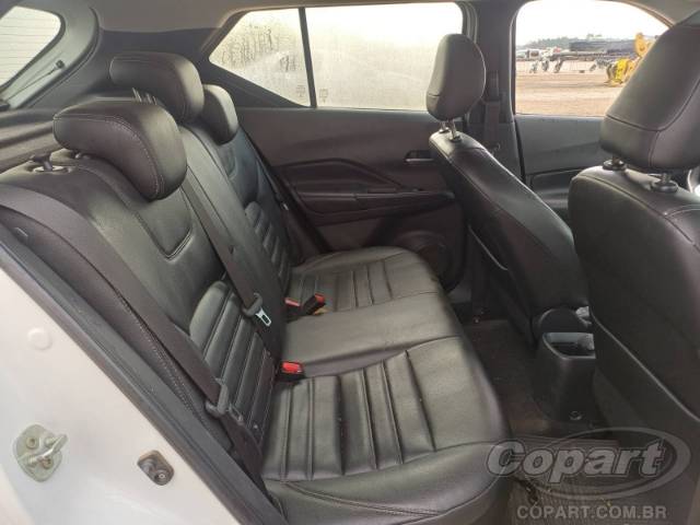 2021 NISSAN KICKS 