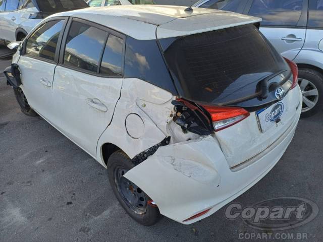 2025 TOYOTA YARIS 