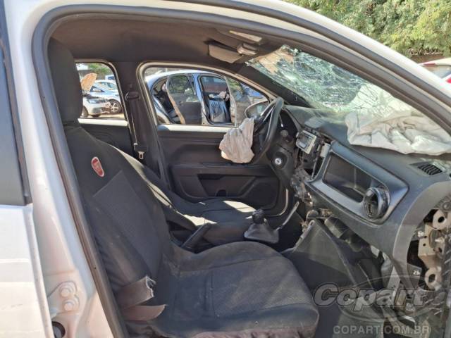 2021 FIAT STRADA CD 