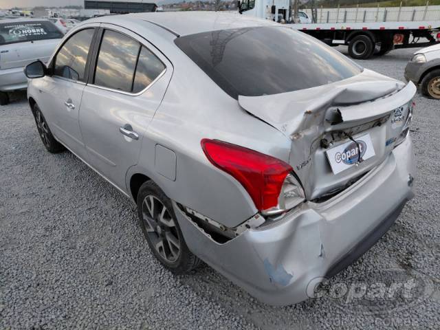 2017 NISSAN VERSA 