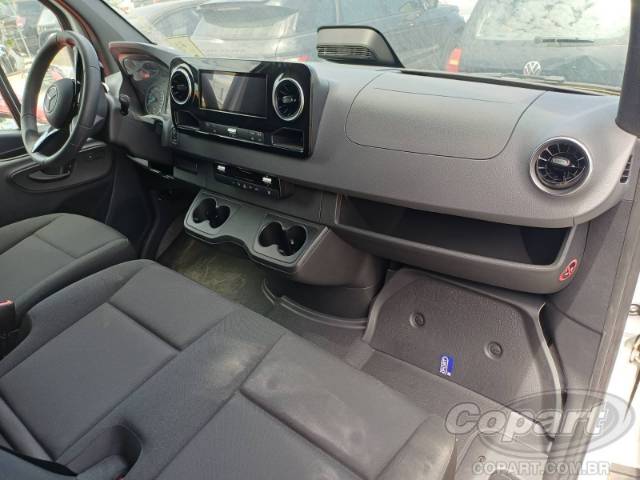 2025 MERCEDES BENZ eSprinter 