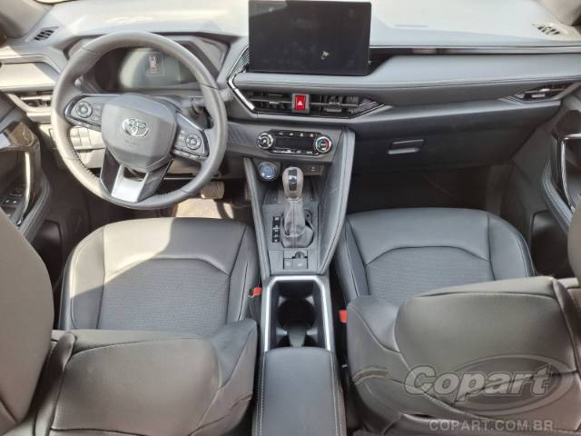 2026 TOYOTA Yaris Cross 