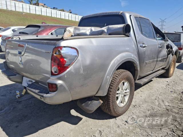 2014 MITSUBISHI L200 TRITON 