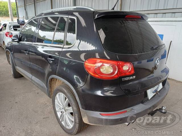 2010 VOLKSWAGEN TIGUAN 