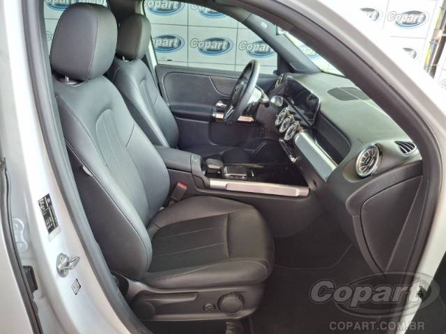 2022 MERCEDES BENZ GLB 