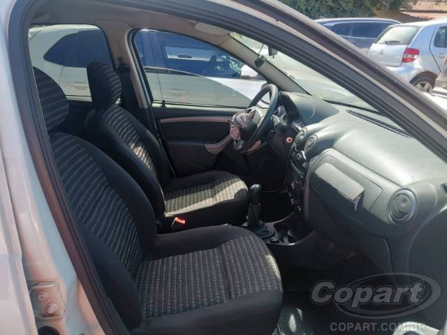 2014 RENAULT SANDERO 