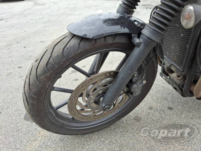 2017 TRIUMPH STREET TWIN 