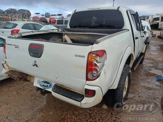 2013 MITSUBISHI L200 TRITON 