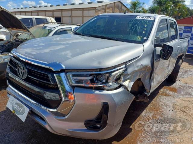 2025 TOYOTA HILUX CD 