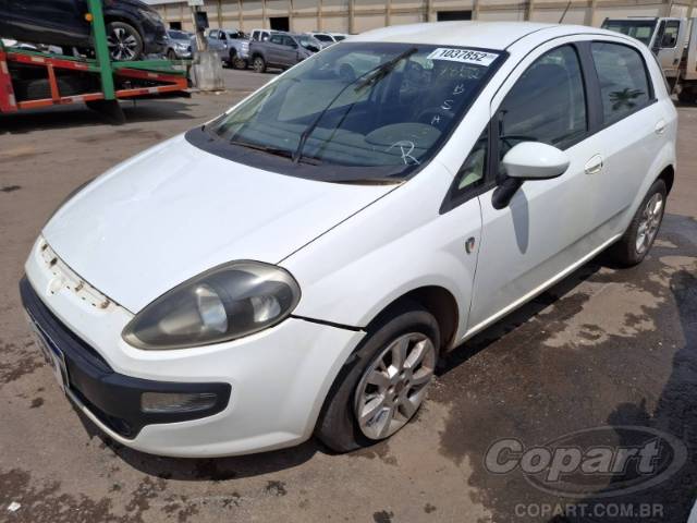 2016 FIAT PUNTO 