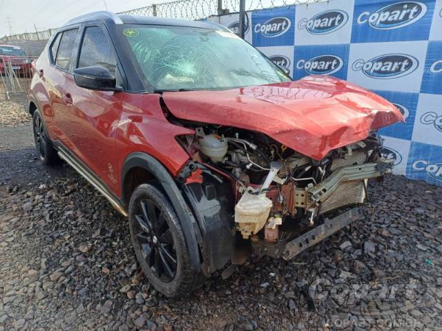 2019 NISSAN KICKS 