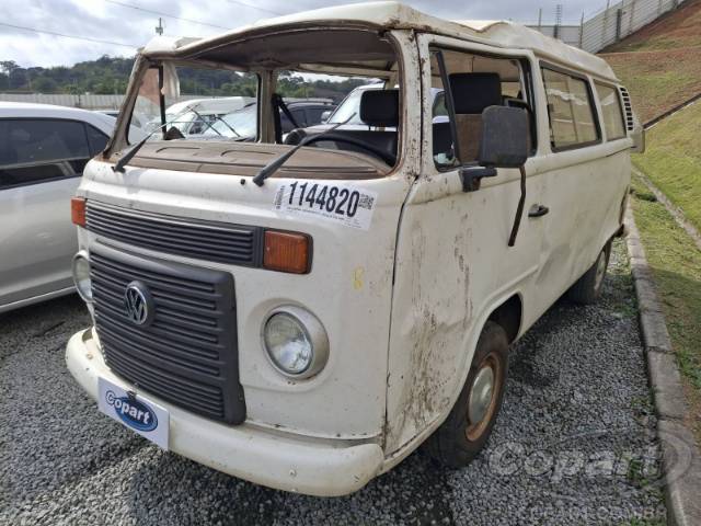 2012 VOLKSWAGEN KOMBI 