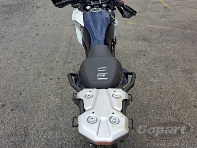 2025 KAWASAKI VERSYS-X 