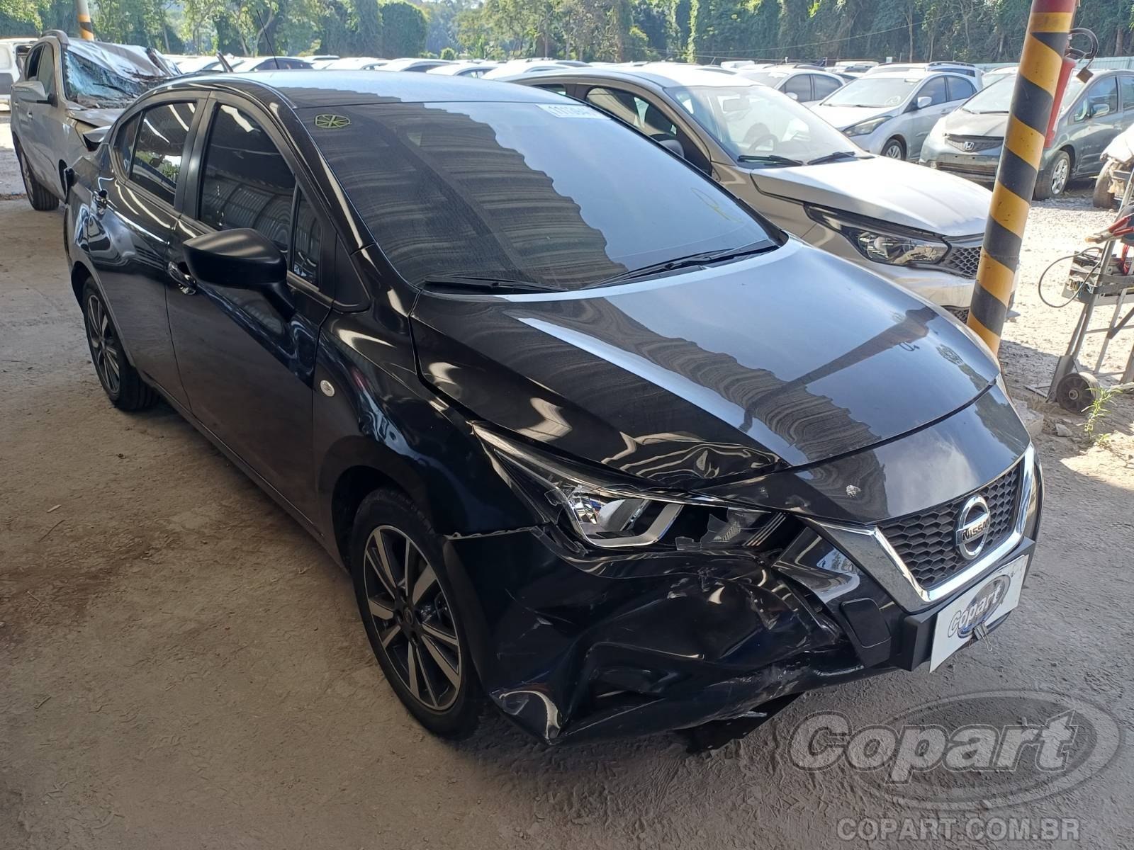 NISSAN VERSA 2023