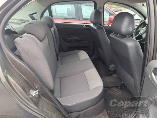 2010 VOLKSWAGEN VOYAGE 