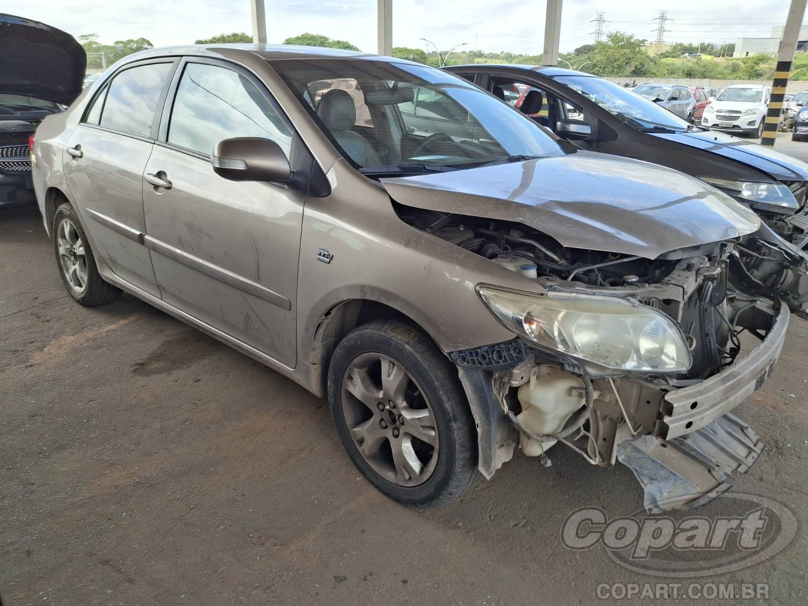 Toyota Corolla XEi 2.0 16V Dual VVT-i 2011 Colisão Média Monta