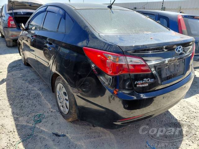 2015 HYUNDAI HB20S 