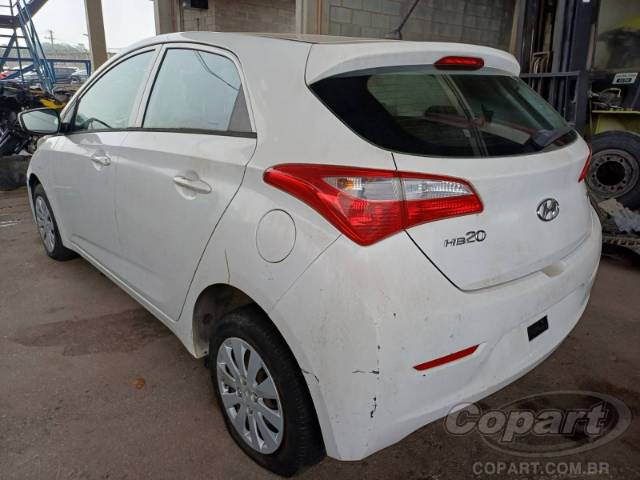 2015 HYUNDAI HB20 