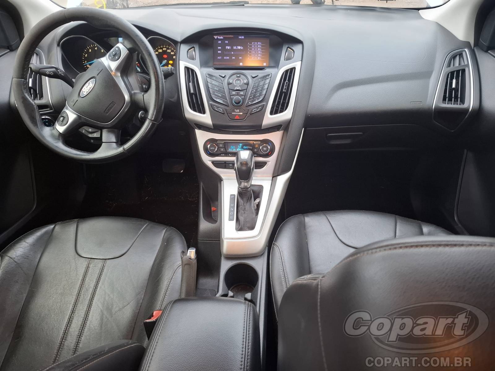 Foto 9 de 10: 2015 FORD FOCUS
